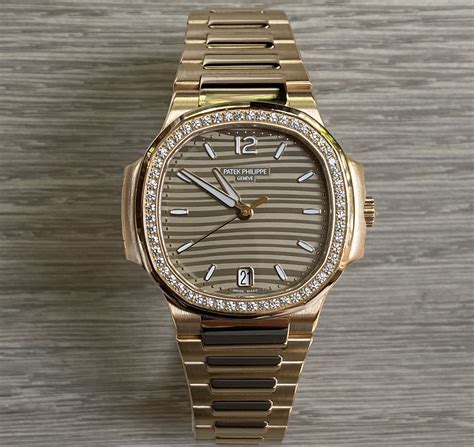 patek philippe nautilus ref. 7118/1200r-001